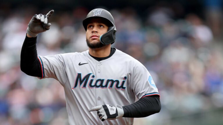 Los Marlins respiran en agosto gracias a sus novatos
